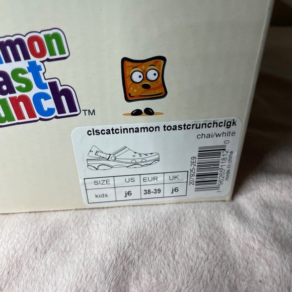 Cinnamon Toast Crunch Crocs Clog 207920-2E9 BRAND NEW *EARLY PAIR* - Picture 2 of 10